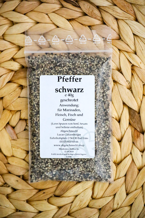 Pfeffer Schwarz geschrotet